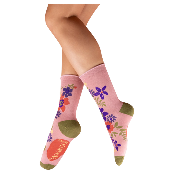 Powder Floral Spray Ankle Socks