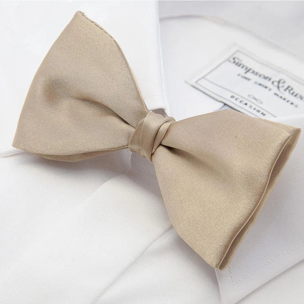 Coes Bow Tie in Gold
