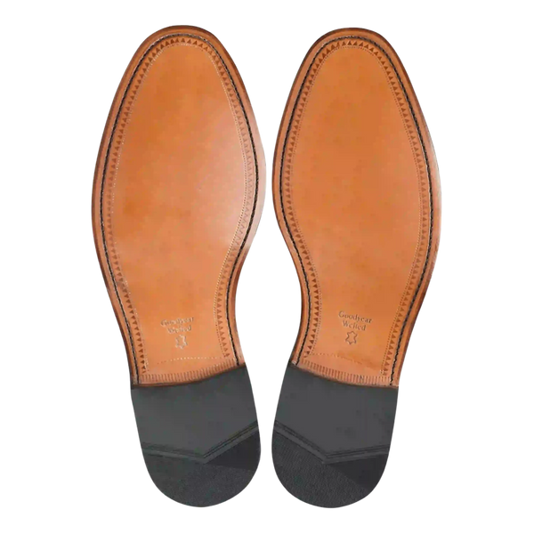 Loake Oxford 200B Shoes in Brown