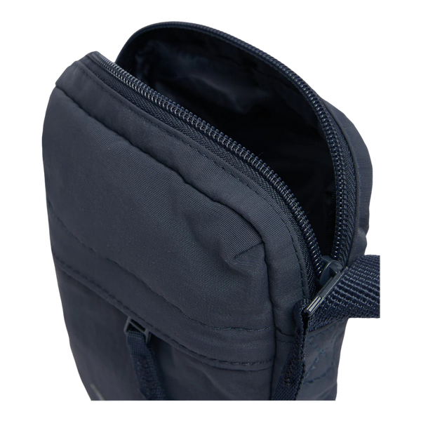 Lyle & Scott Cross Body Pouch Bag
