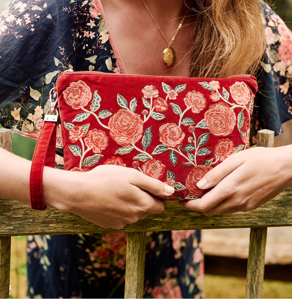 Elizabeth Scarlett Velvet Everyday Pouch