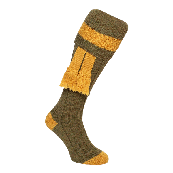 Pennine Byron Garter & Shooting Socks Set