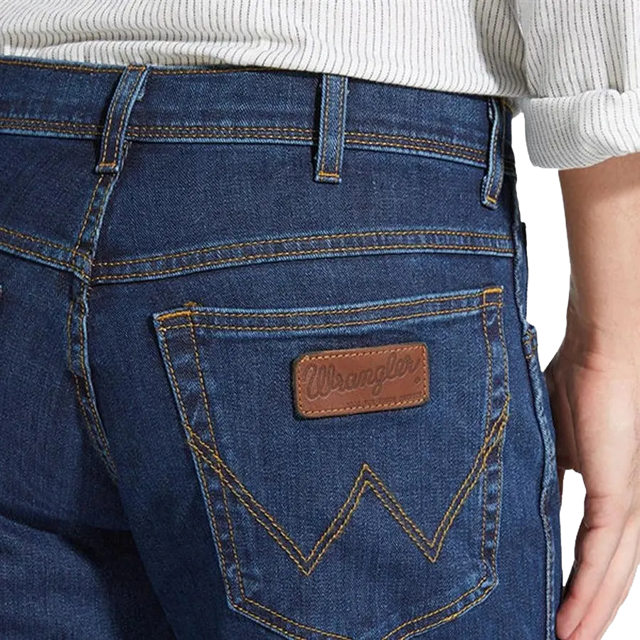 Wrangler Texas Stretch Jeans For Men In Darkstone Coes