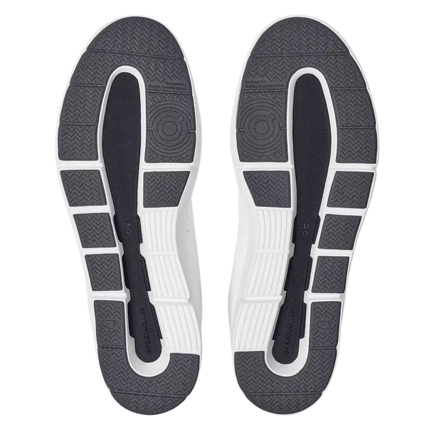 ON THE ROGER Advantage Trainers