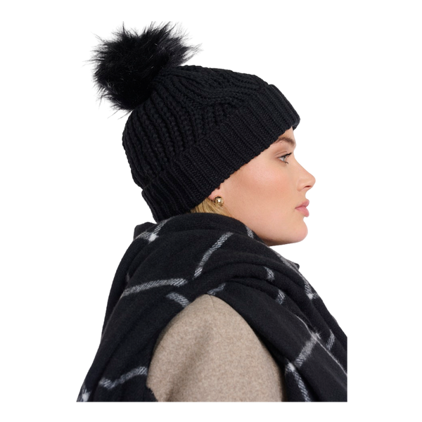 Rino & Pelle Faux Fur Detachable Pompon