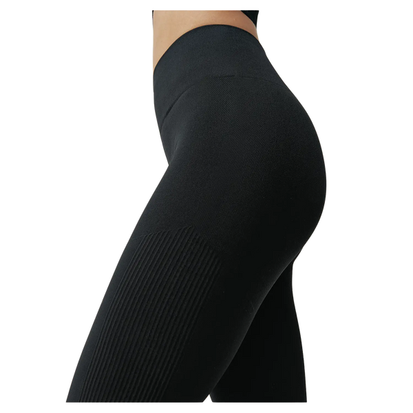 Born Living Yoga Yami Legging
