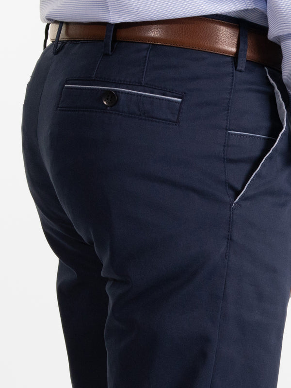 Meyer New York Chinos in Navy
