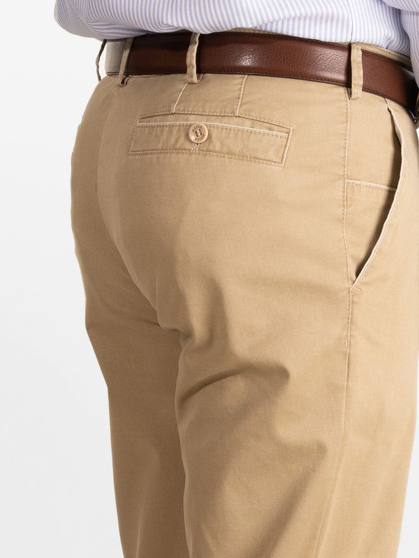 Meyer New York Chinos in Sand for Men