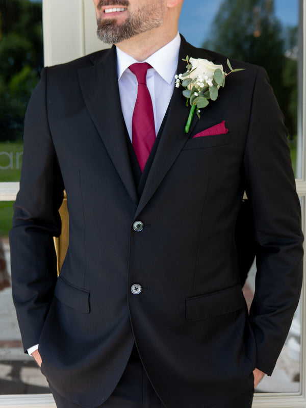 Derby Suit