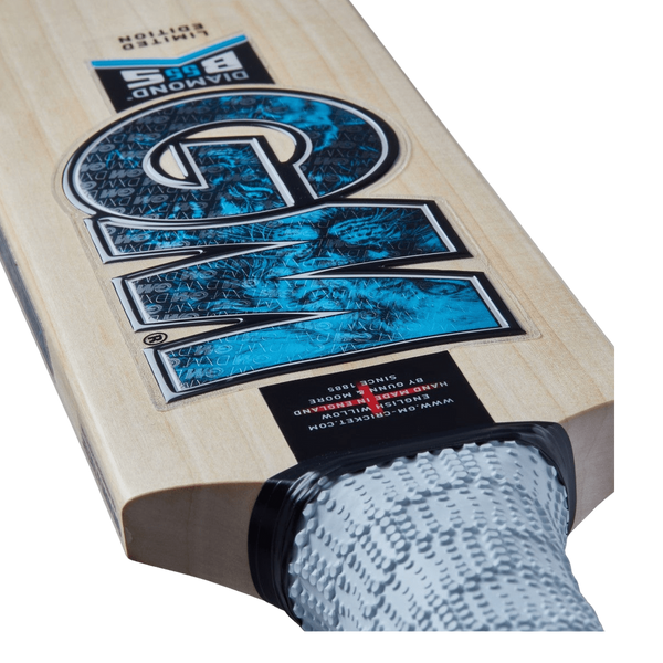 Gunn & Moore Diamond 404 Cricket Bat
