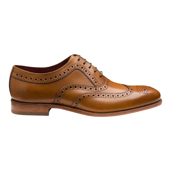Loake Fearnley Brogue Shoes  for Men in Tan