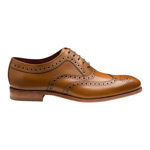 Loake Fearnley Brogue Shoes  in Tan
