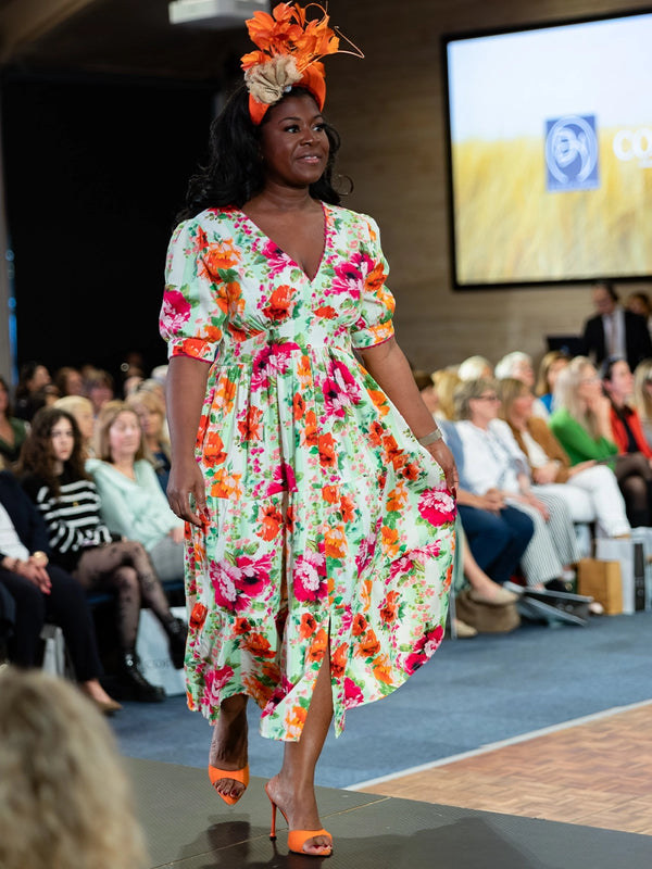 Hope & Ivy Zeena V-neck Full Skirt Tea Dress With Puff Sleeves